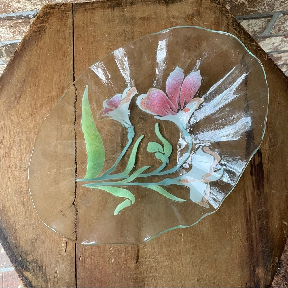 Fused Glass Pink Lilies Dish Gorgeous! Mint Condition! Unmarked